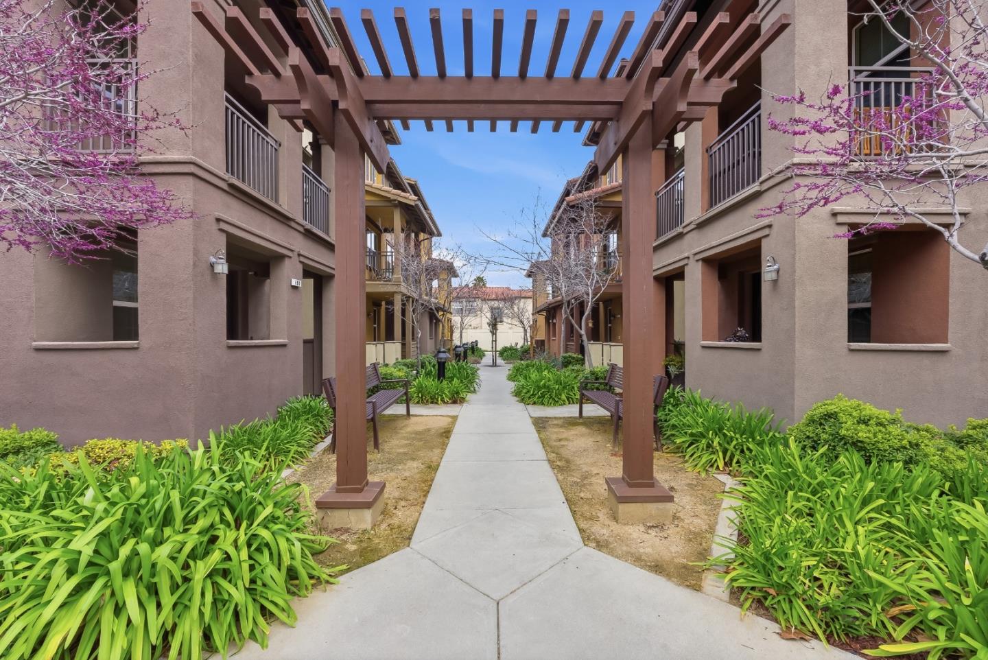 Photo #5: ML82036314 Listing: Photo #5