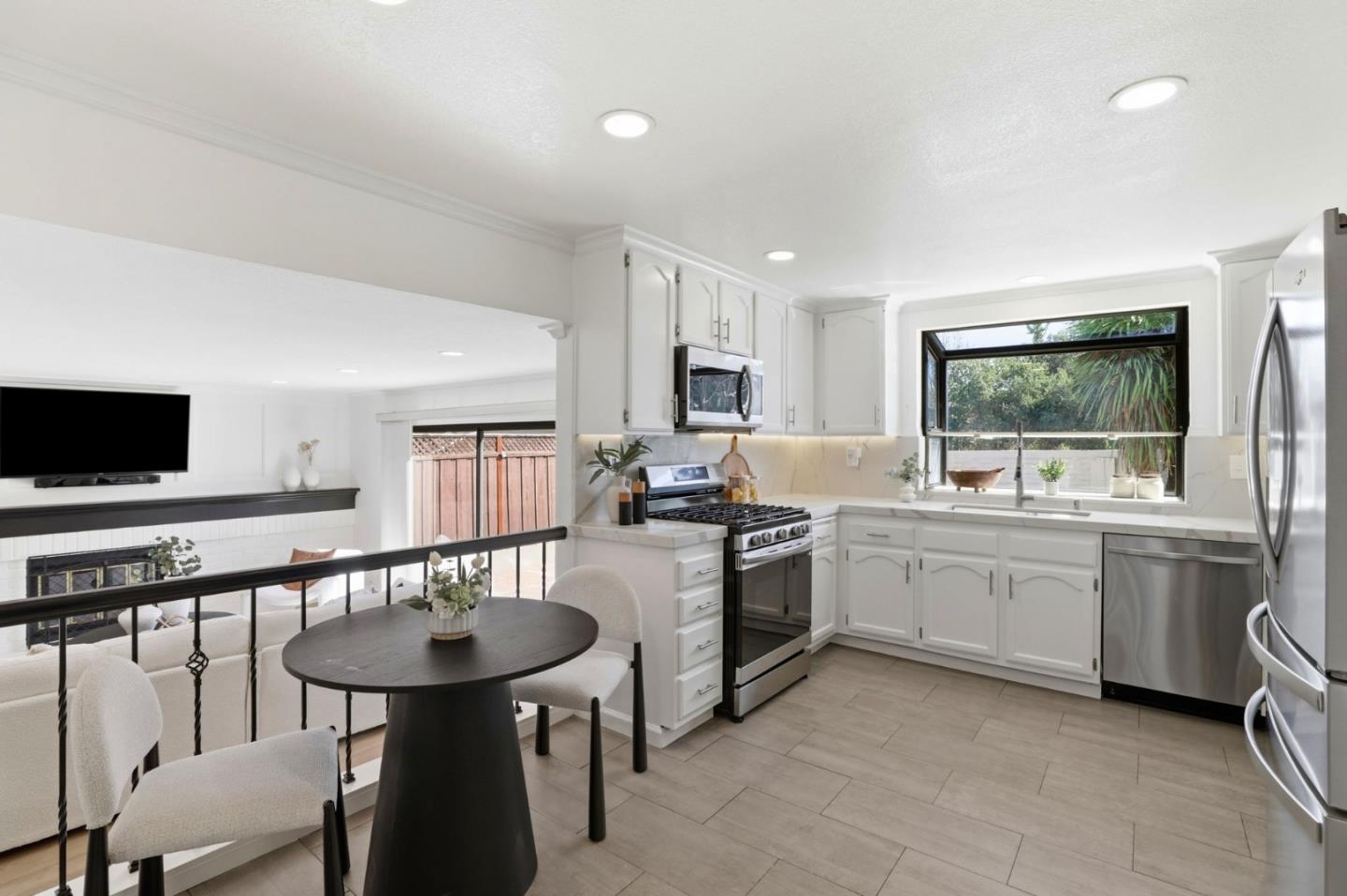 Detail Gallery Image 11 of 34 For 2896 Harrisburg Ave, Fremont,  CA 94536 - 4 Beds | 3 Baths