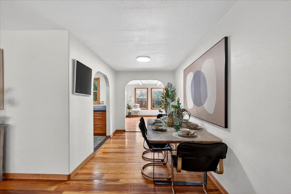 Detail Gallery Image 14 of 65 For 550 Halsey Ave, San Jose,  CA 95128 - 3 Beds | 2 Baths