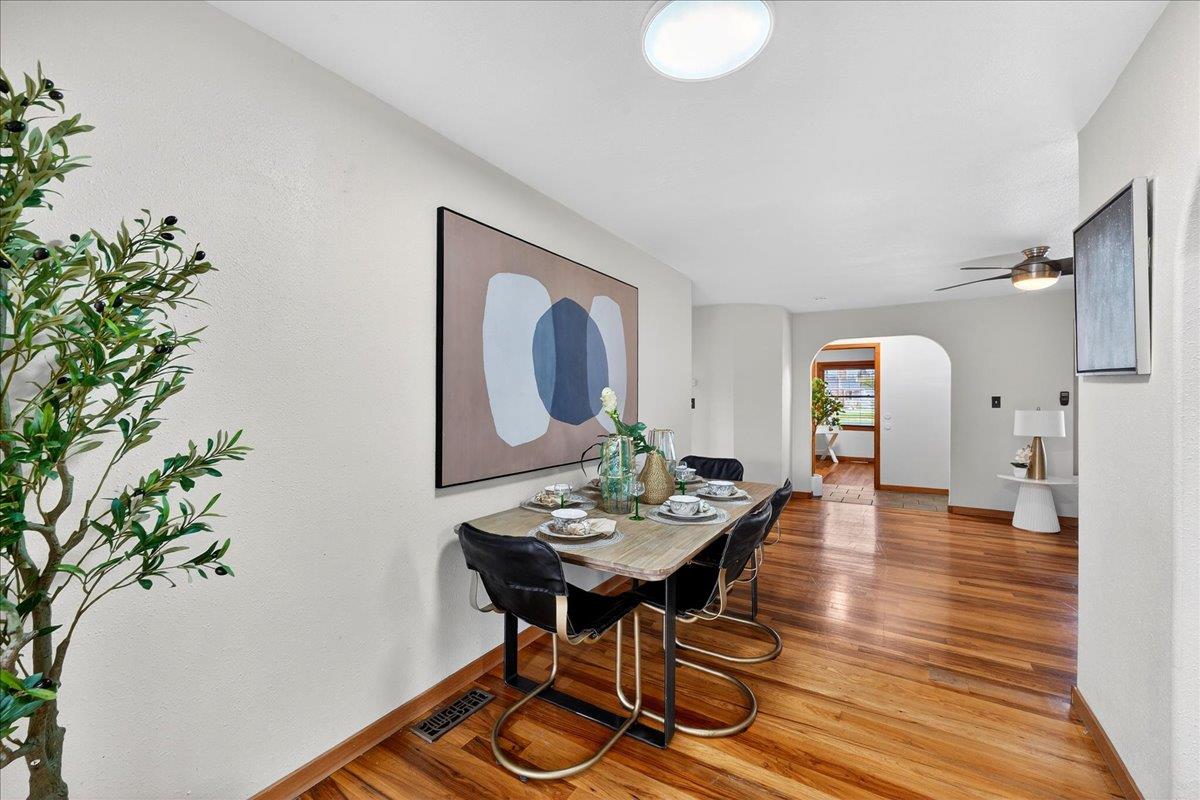 Detail Gallery Image 15 of 65 For 550 Halsey Ave, San Jose,  CA 95128 - 3 Beds | 2 Baths