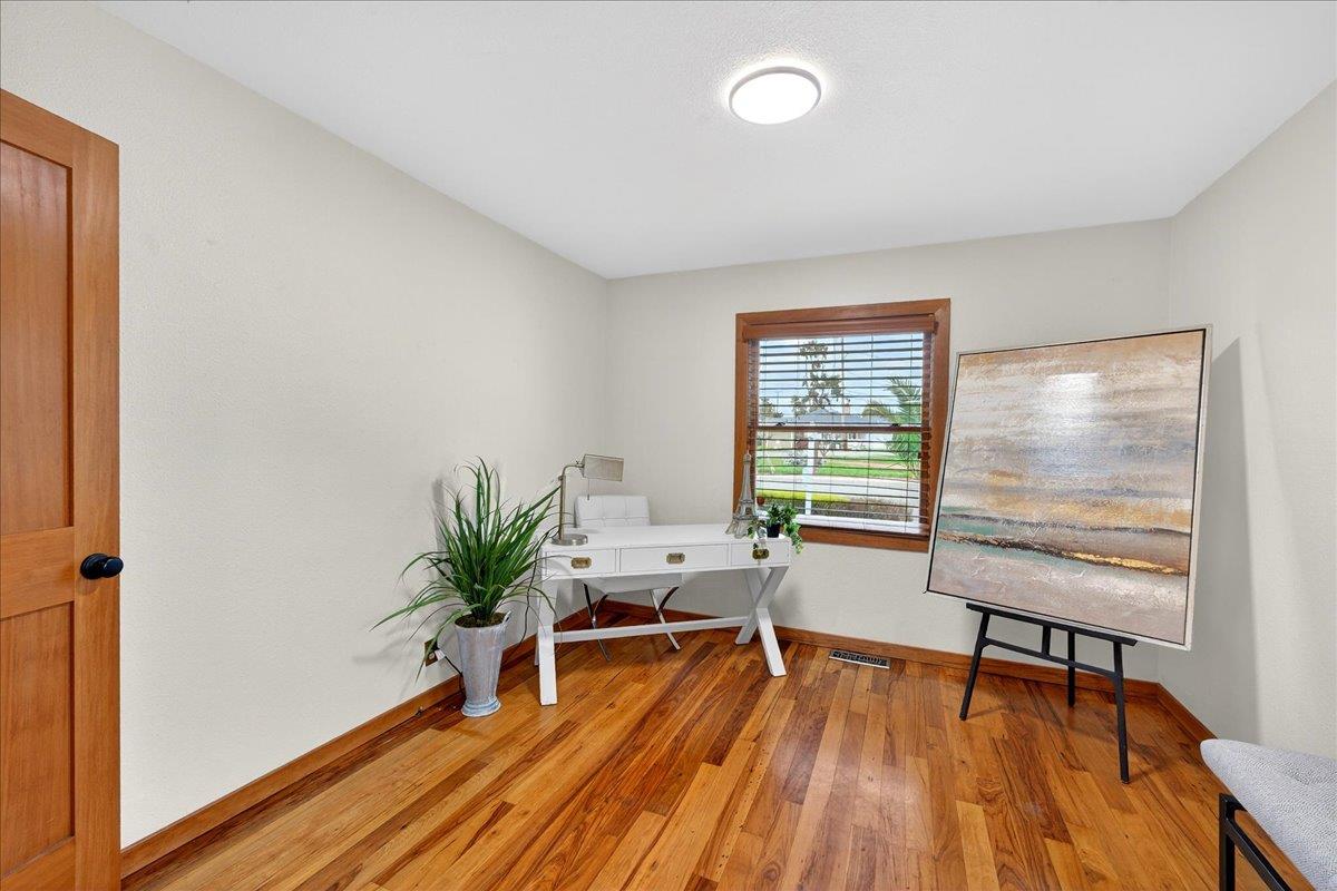 Detail Gallery Image 28 of 65 For 550 Halsey Ave, San Jose,  CA 95128 - 3 Beds | 2 Baths