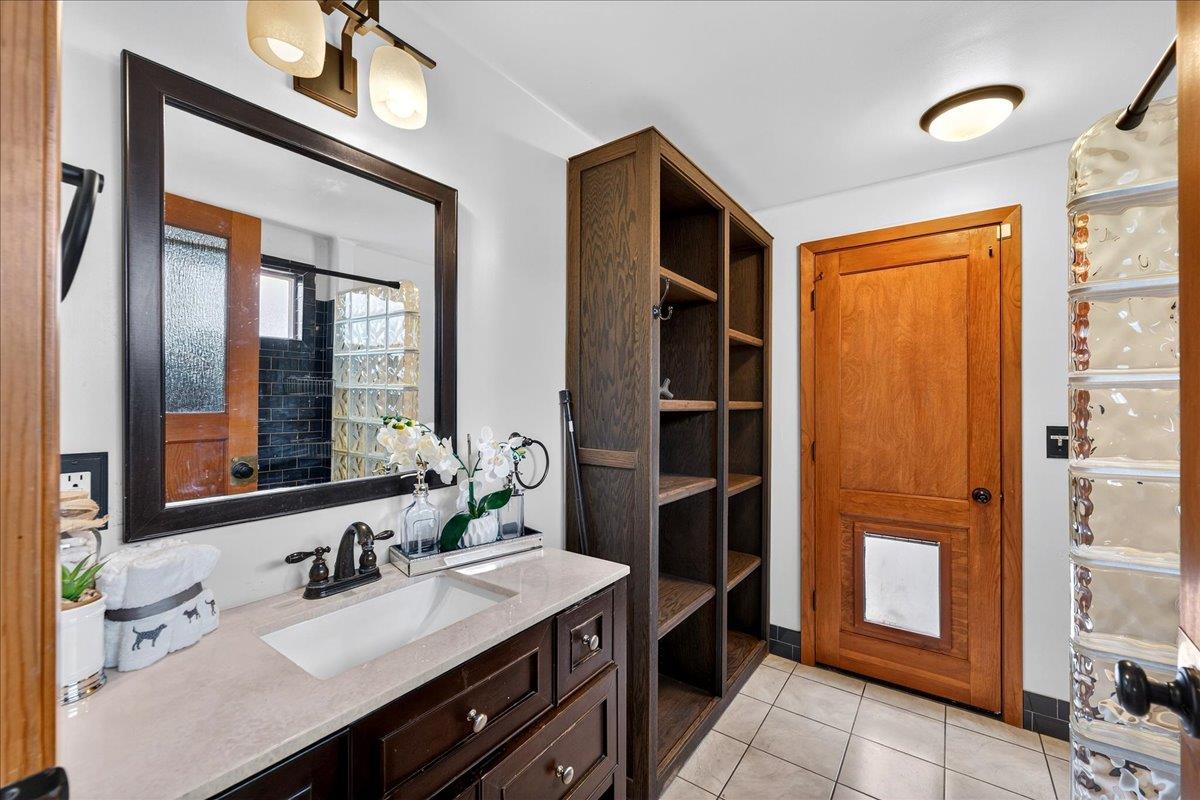 Detail Gallery Image 41 of 65 For 550 Halsey Ave, San Jose,  CA 95128 - 3 Beds | 2 Baths