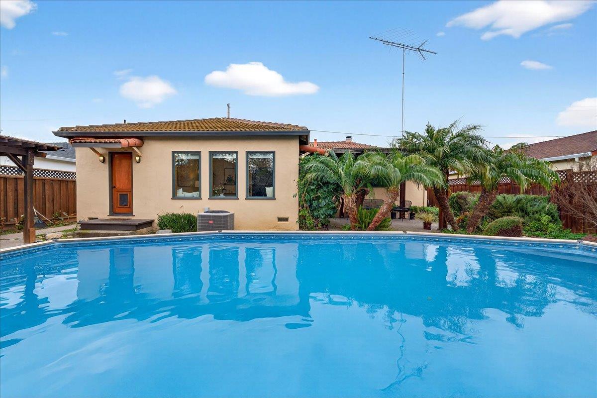 Detail Gallery Image 51 of 65 For 550 Halsey Ave, San Jose,  CA 95128 - 3 Beds | 2 Baths