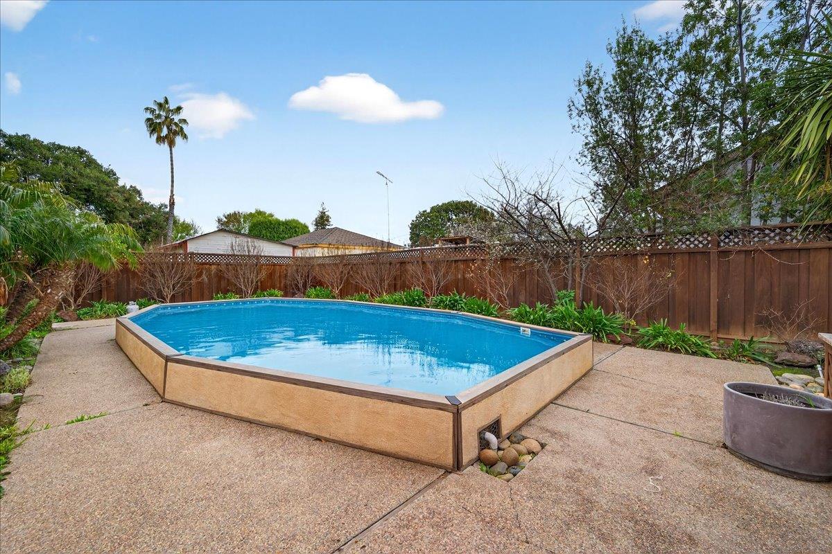 Detail Gallery Image 54 of 65 For 550 Halsey Ave, San Jose,  CA 95128 - 3 Beds | 2 Baths