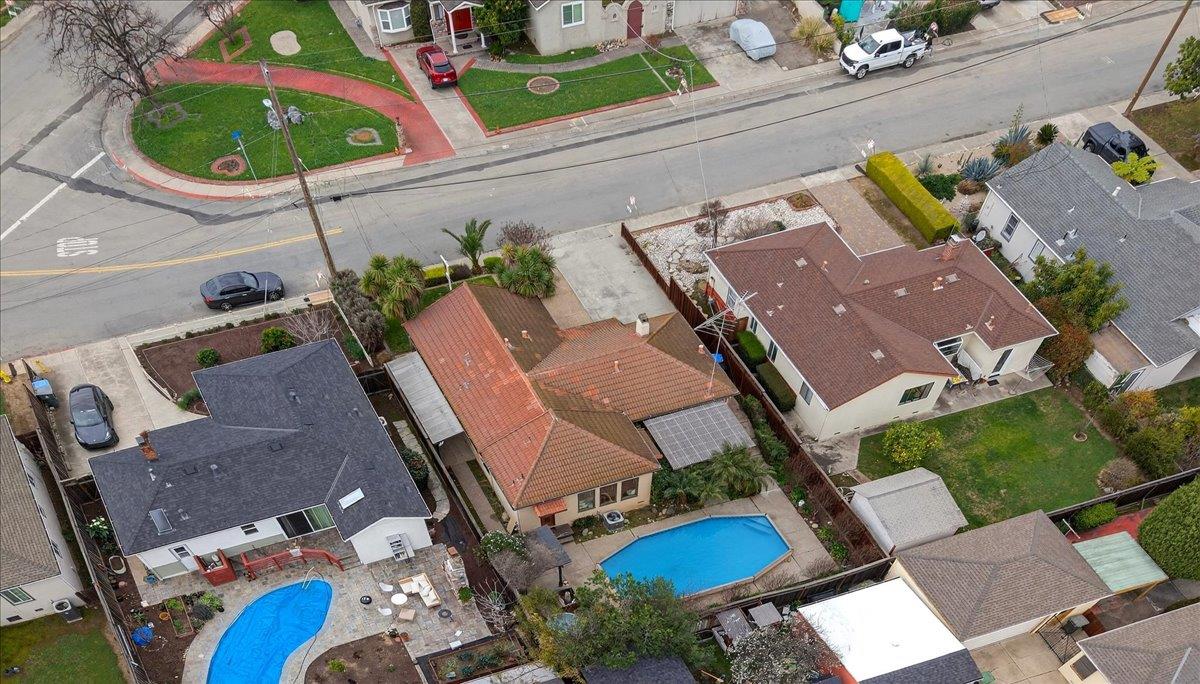 Detail Gallery Image 61 of 65 For 550 Halsey Ave, San Jose,  CA 95128 - 3 Beds | 2 Baths