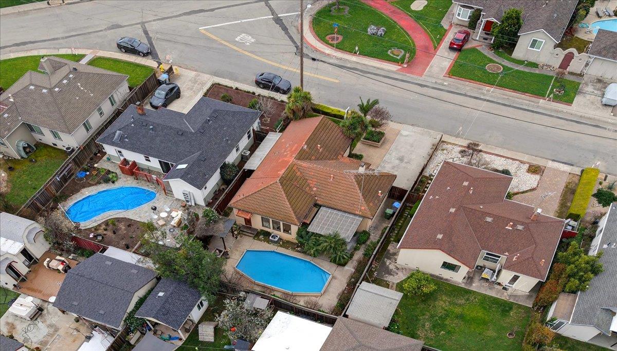 Detail Gallery Image 64 of 65 For 550 Halsey Ave, San Jose,  CA 95128 - 3 Beds | 2 Baths