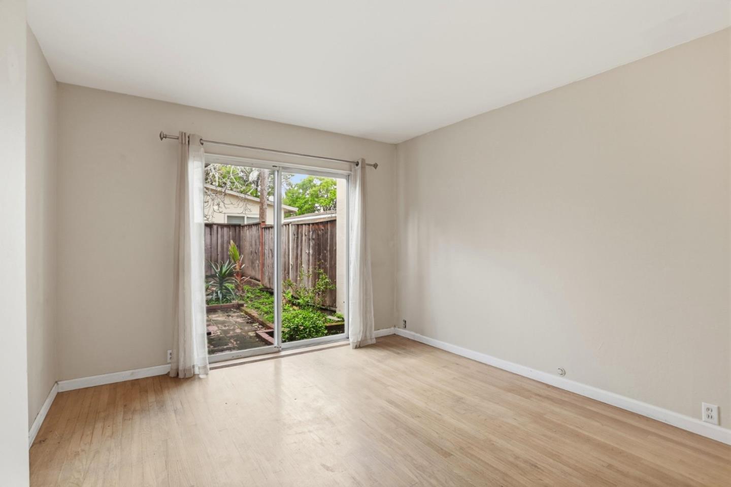 Detail Gallery Image 13 of 20 For 1855 Forest Ct, Milpitas,  CA 95035 - 3 Beds | 2 Baths