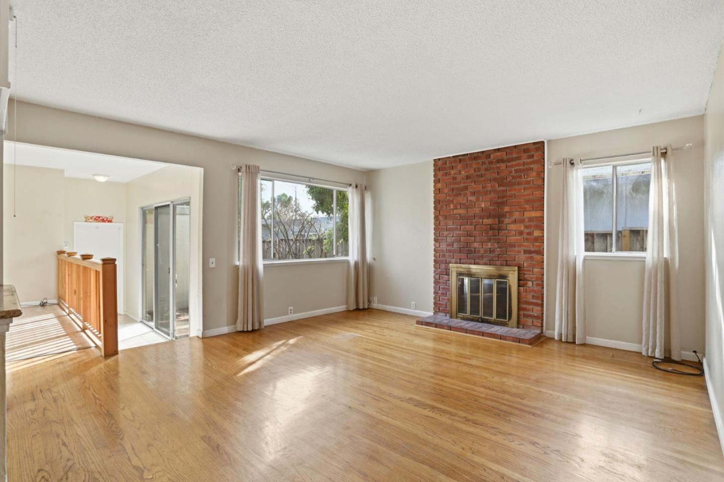 Detail Gallery Image 4 of 20 For 1855 Forest Ct, Milpitas,  CA 95035 - 3 Beds | 2 Baths