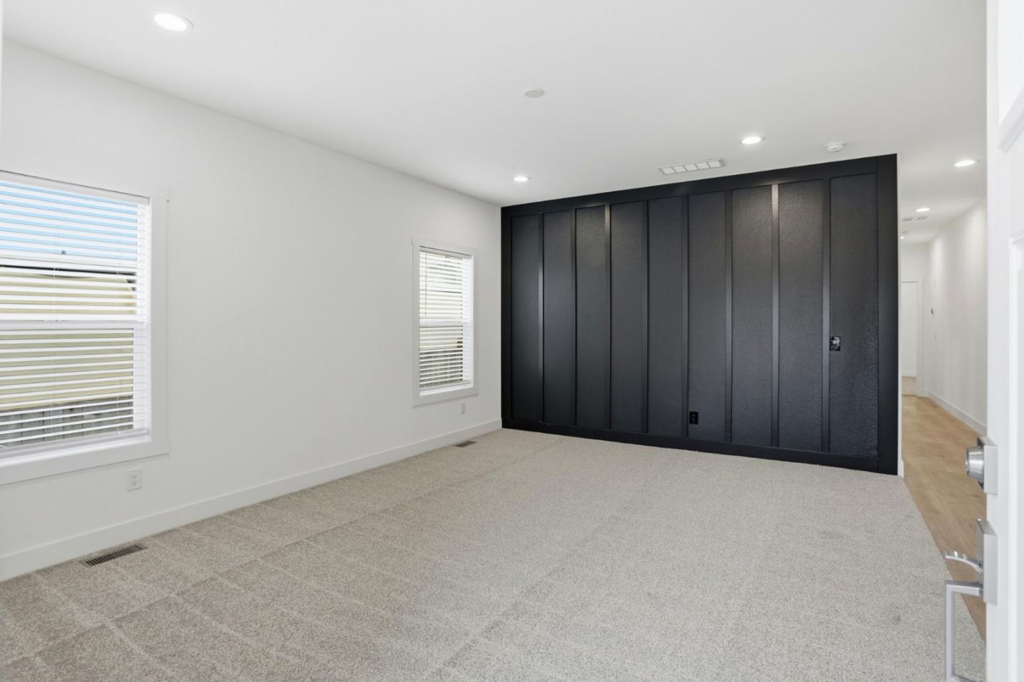 Detail Gallery Image 4 of 31 For 498 Summerland Dr #498,  San Jose,  CA 95134 - 3 Beds | 2 Baths