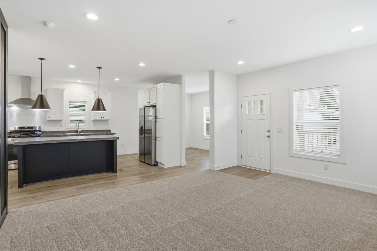 Detail Gallery Image 7 of 31 For 498 Summerland Dr #498,  San Jose,  CA 95134 - 3 Beds | 2 Baths