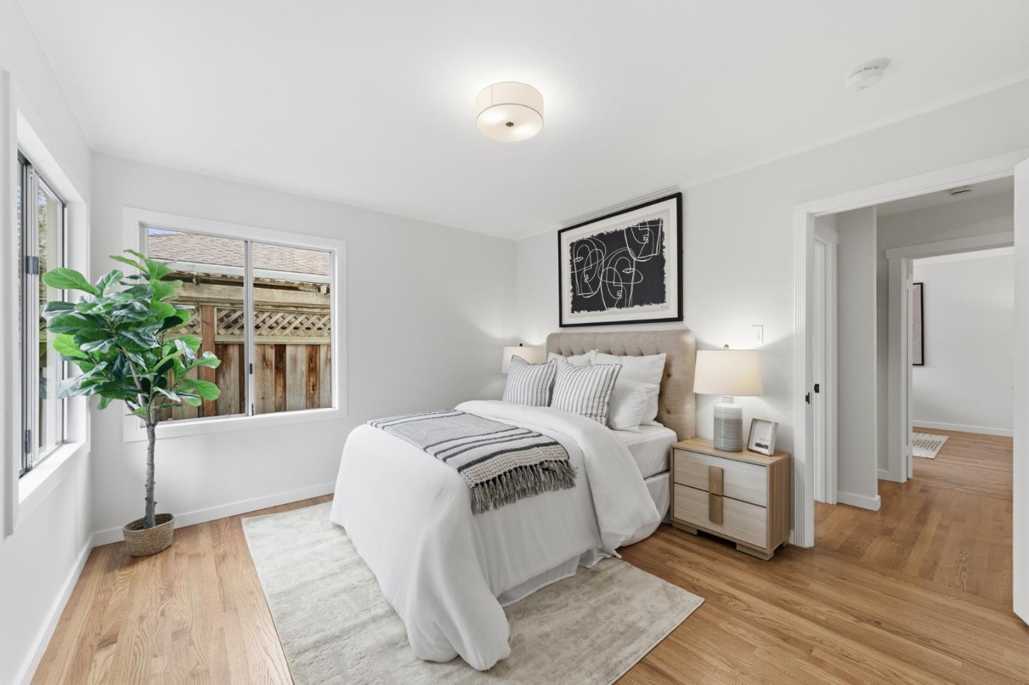 Detail Gallery Image 17 of 40 For 1388 Woodland Ave, San Carlos,  CA 94070 - 4 Beds | 2 Baths