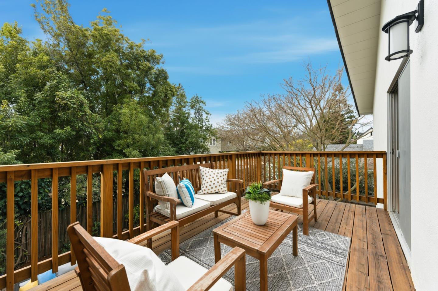 Detail Gallery Image 21 of 40 For 1388 Woodland Ave, San Carlos,  CA 94070 - 4 Beds | 2 Baths