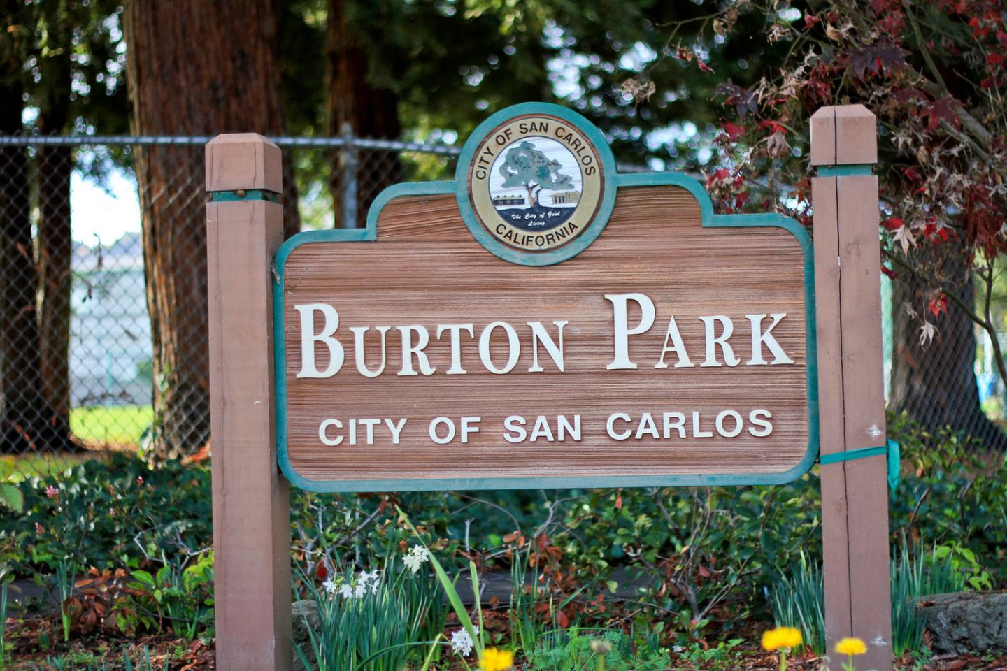 Detail Gallery Image 33 of 40 For 1388 Woodland Ave, San Carlos,  CA 94070 - 4 Beds | 2 Baths