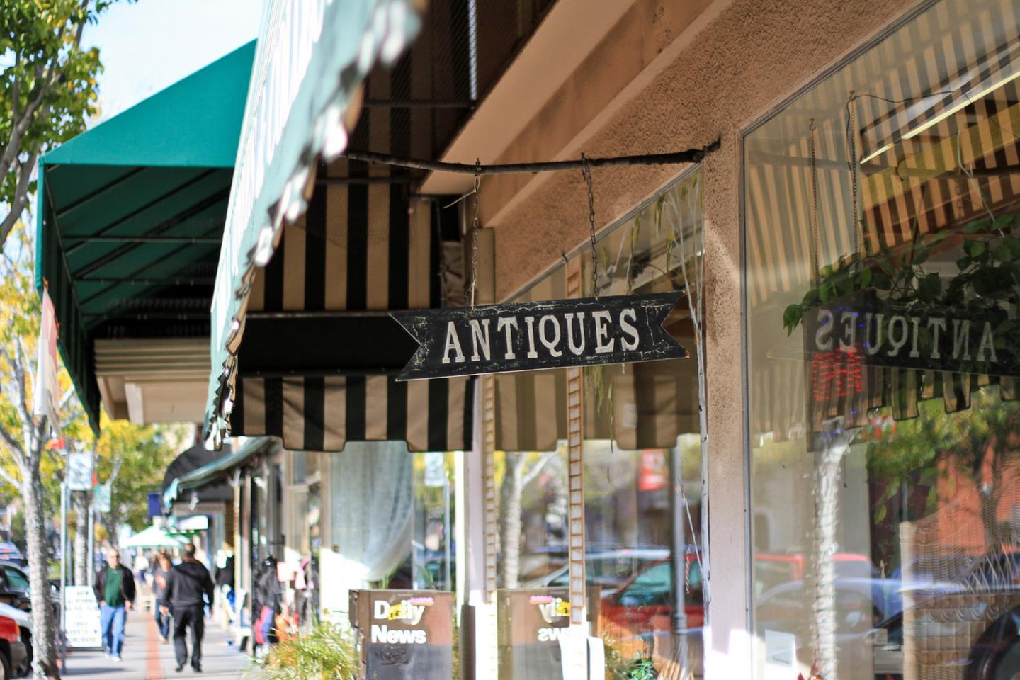 Detail Gallery Image 36 of 40 For 1388 Woodland Ave, San Carlos,  CA 94070 - 4 Beds | 2 Baths