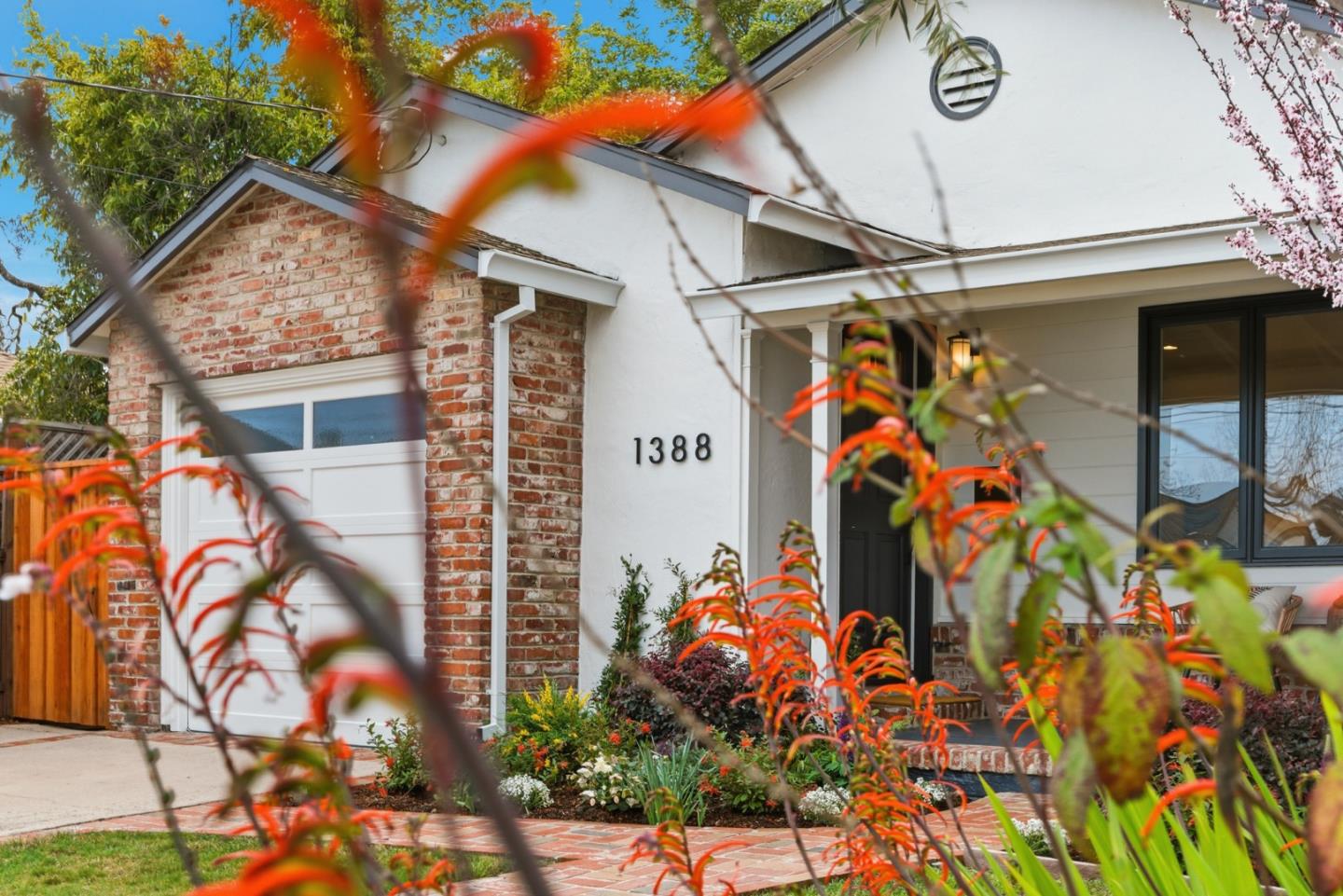 Detail Gallery Image 40 of 40 For 1388 Woodland Ave, San Carlos,  CA 94070 - 4 Beds | 2 Baths