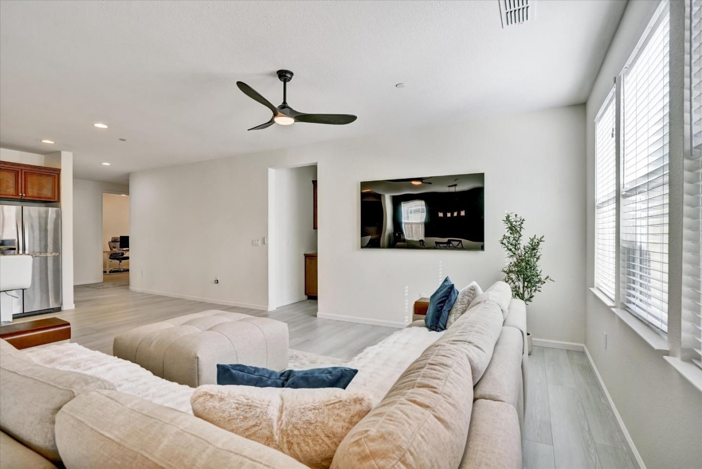 Detail Gallery Image 11 of 35 For 8301 Brookhaven Cir, Discovery Bay,  CA 94505 - 3 Beds | 2 Baths