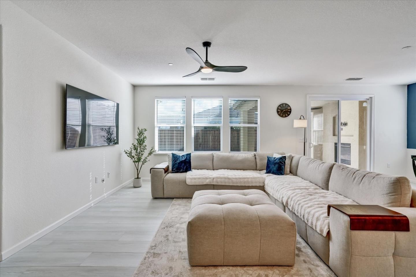 Detail Gallery Image 12 of 35 For 8301 Brookhaven Cir, Discovery Bay,  CA 94505 - 3 Beds | 2 Baths