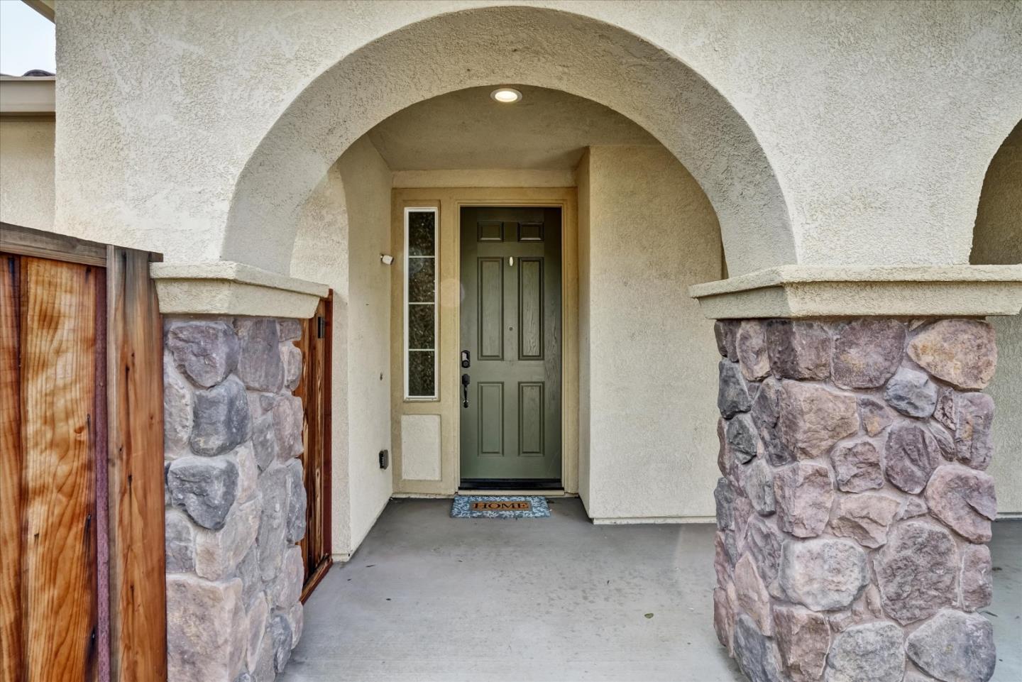 Detail Gallery Image 3 of 35 For 8301 Brookhaven Cir, Discovery Bay,  CA 94505 - 3 Beds | 2 Baths