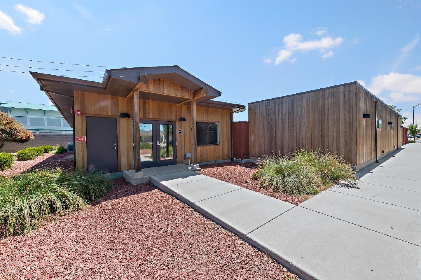 Detail Gallery Image 31 of 33 For 2090 Potomac Way, San Mateo,  CA 94403 - 3 Beds | 2 Baths