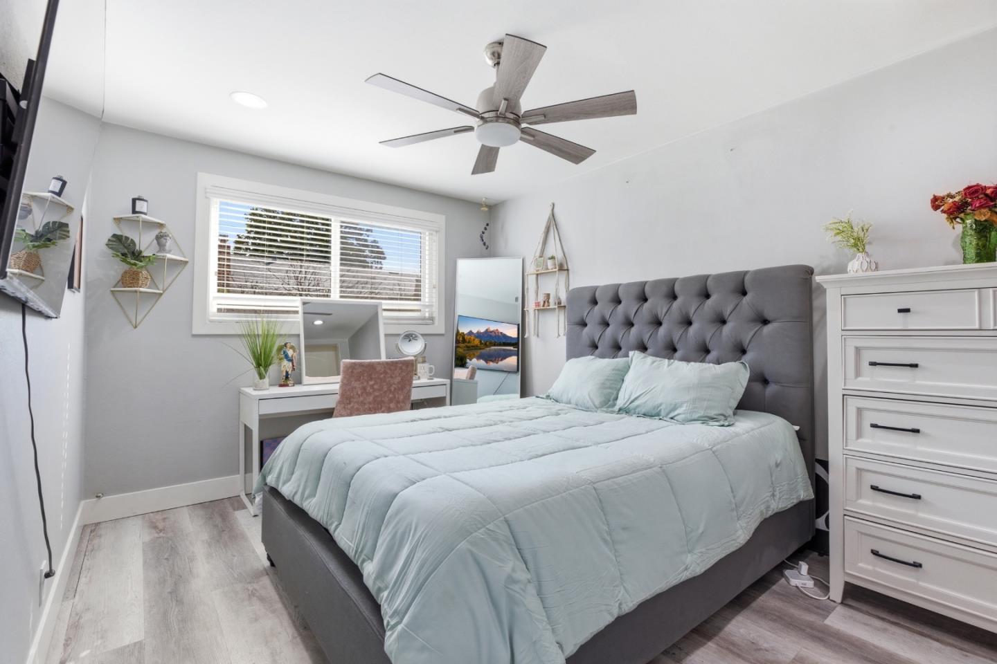 Detail Gallery Image 20 of 28 For 2898 Barkley Ave, Santa Clara,  CA 95051 - 3 Beds | 2 Baths