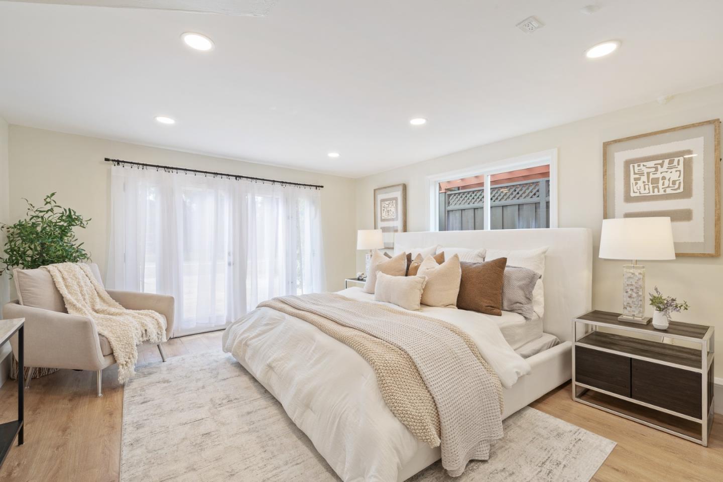 Detail Gallery Image 20 of 27 For 1555 Alma St, Palo Alto,  CA 94301 - 3 Beds | 2 Baths