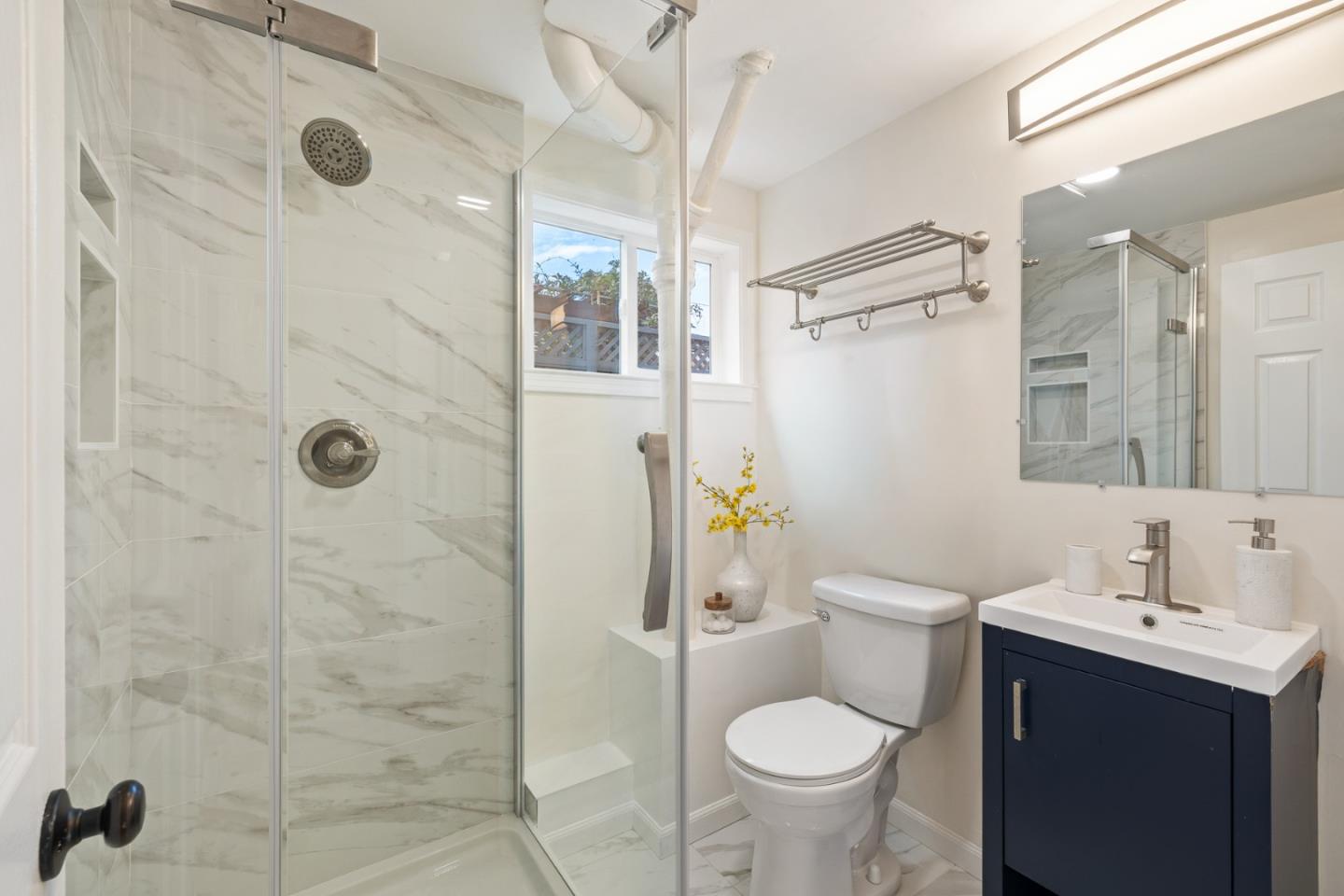 Detail Gallery Image 22 of 27 For 1555 Alma St, Palo Alto,  CA 94301 - 3 Beds | 2 Baths