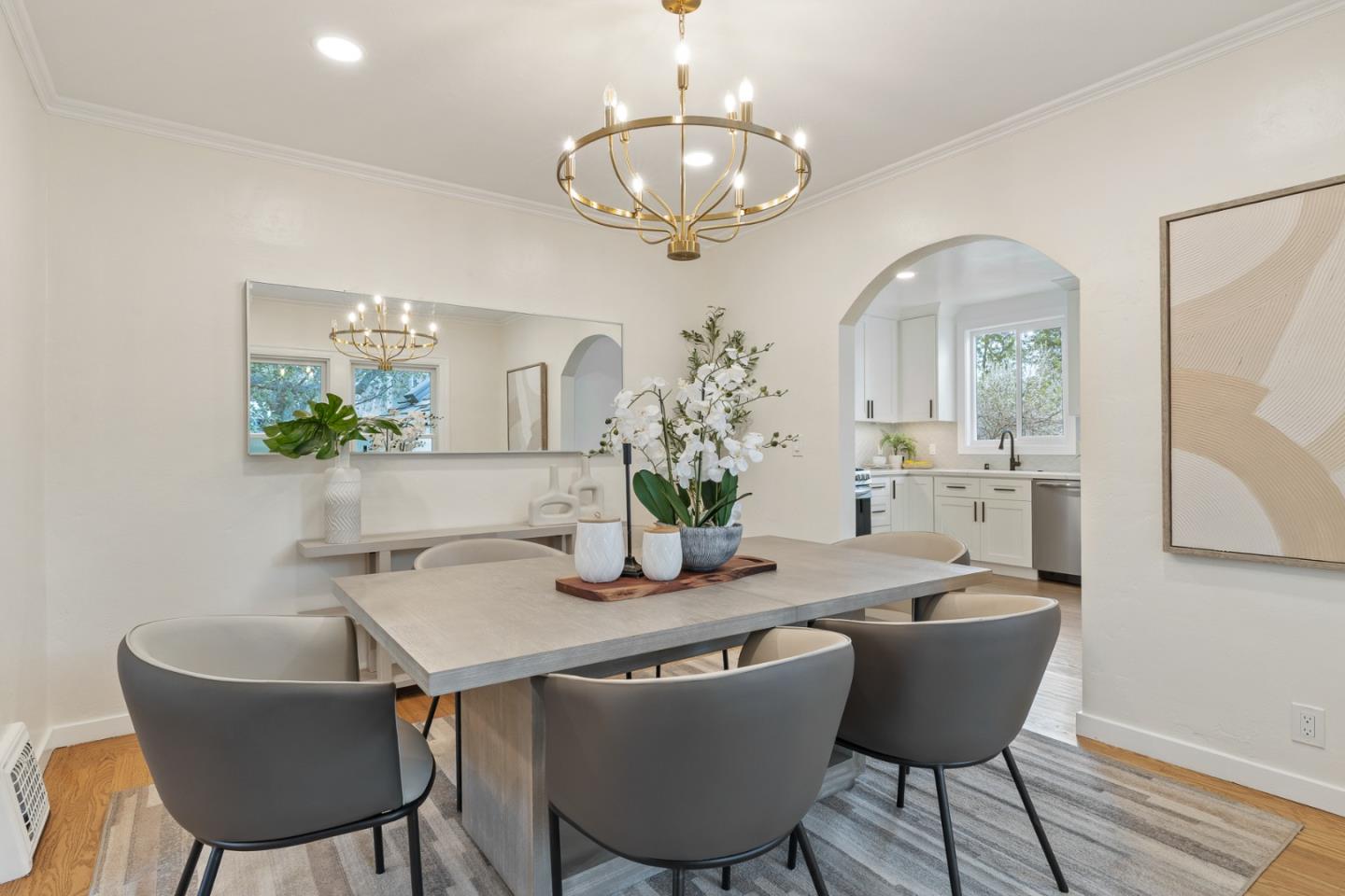 Detail Gallery Image 7 of 27 For 1555 Alma St, Palo Alto,  CA 94301 - 3 Beds | 2 Baths