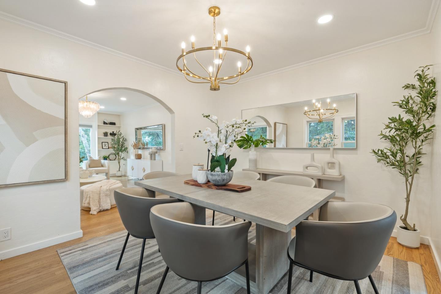 Detail Gallery Image 8 of 27 For 1555 Alma St, Palo Alto,  CA 94301 - 3 Beds | 2 Baths