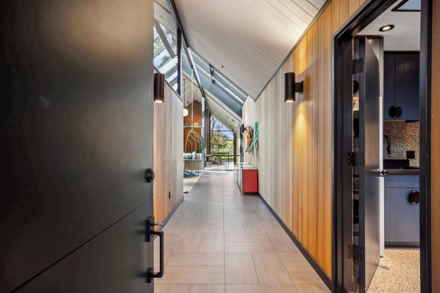 Detail Gallery Image 5 of 71 For 3136 Alexis Dr, Palo Alto,  CA 94304 - 5 Beds | 4 Baths