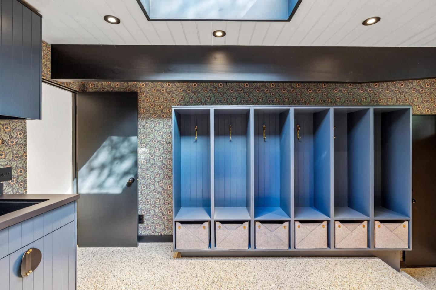 Detail Gallery Image 52 of 71 For 3136 Alexis Dr, Palo Alto,  CA 94304 - 5 Beds | 4 Baths