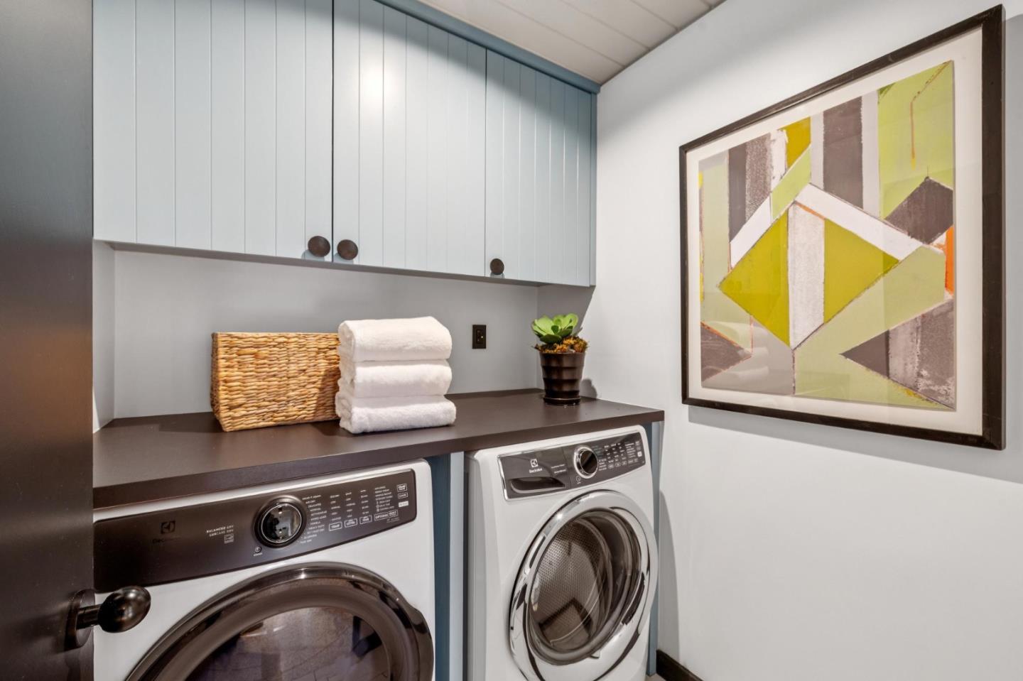 Detail Gallery Image 56 of 71 For 3136 Alexis Dr, Palo Alto,  CA 94304 - 5 Beds | 4 Baths