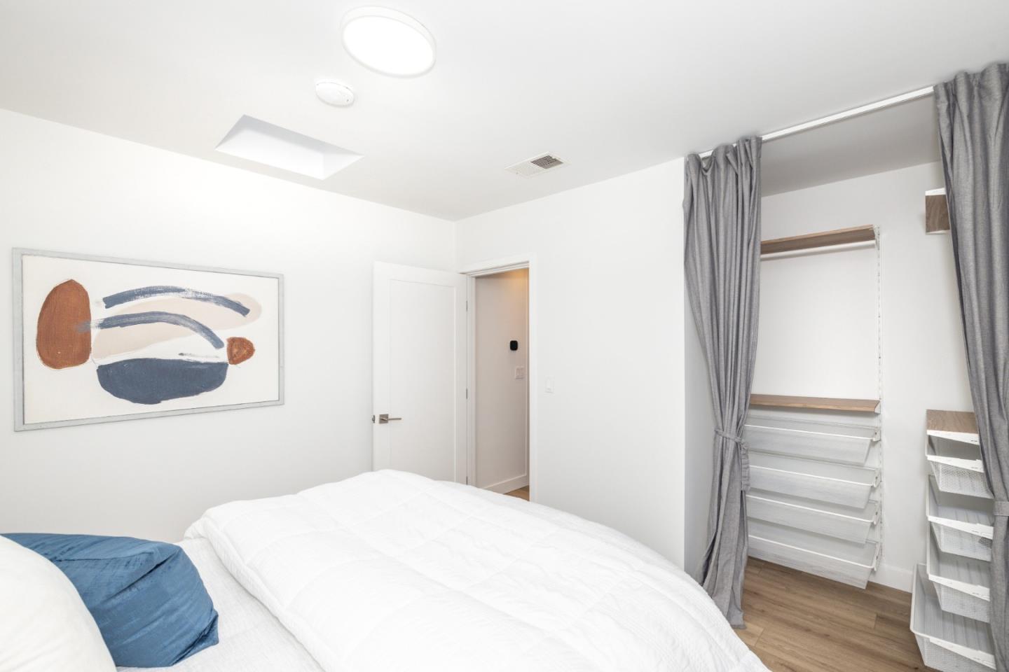 Detail Gallery Image 14 of 43 For 1111 Alma St, Palo Alto,  CA 94301 - 3 Beds | 2 Baths