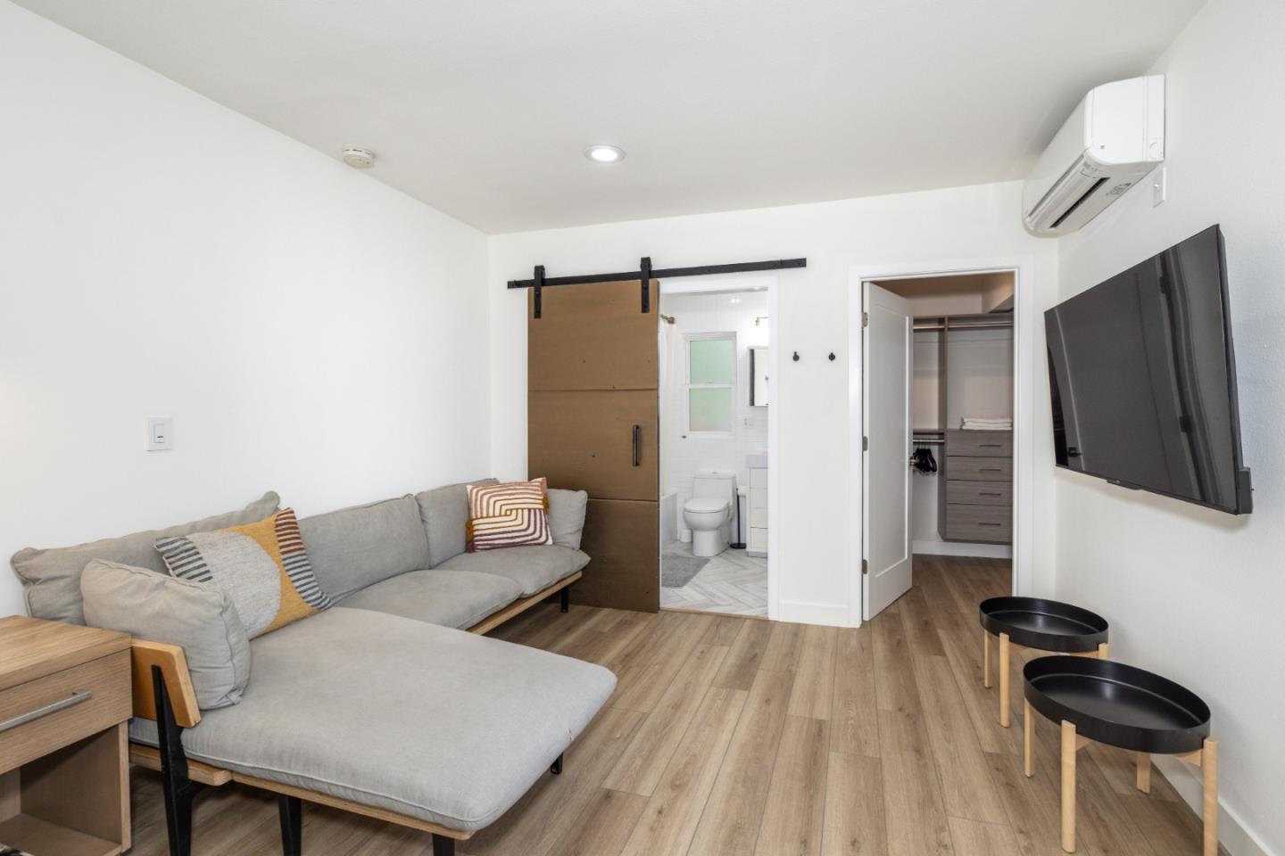 Detail Gallery Image 23 of 43 For 1111 Alma St, Palo Alto,  CA 94301 - 3 Beds | 2 Baths