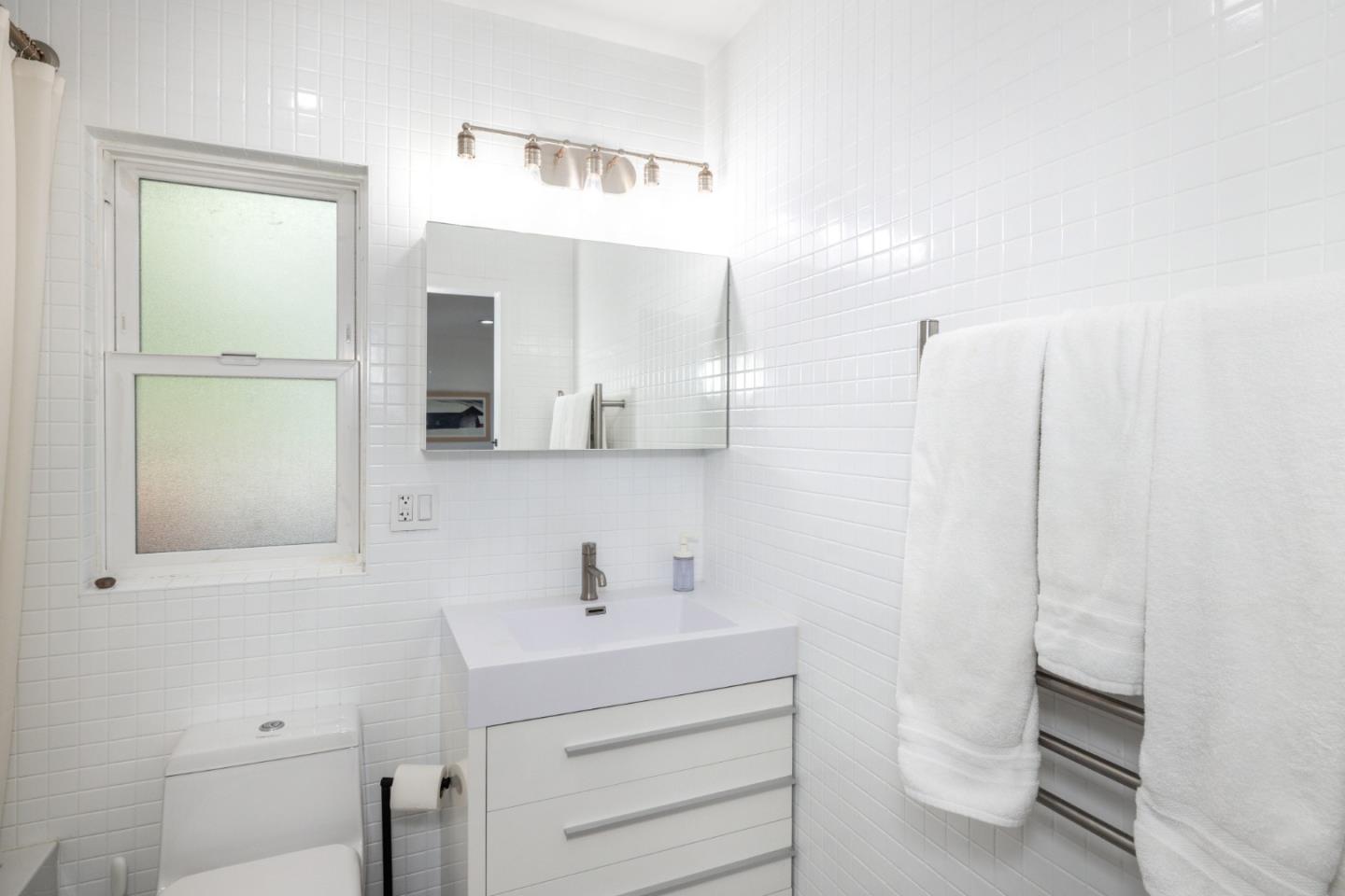 Detail Gallery Image 24 of 43 For 1111 Alma St, Palo Alto,  CA 94301 - 3 Beds | 2 Baths