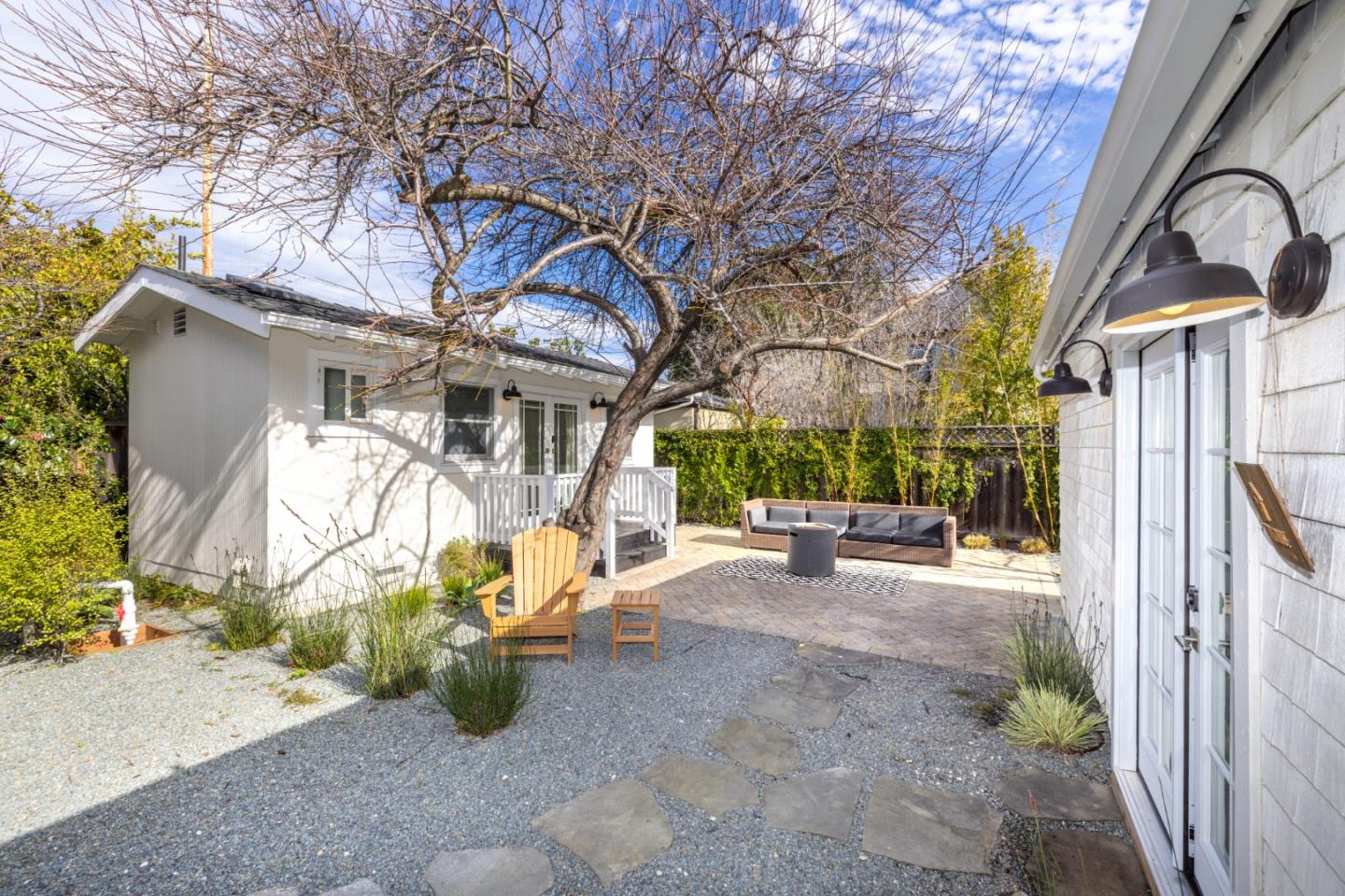 Detail Gallery Image 34 of 43 For 1111 Alma St, Palo Alto,  CA 94301 - 3 Beds | 2 Baths