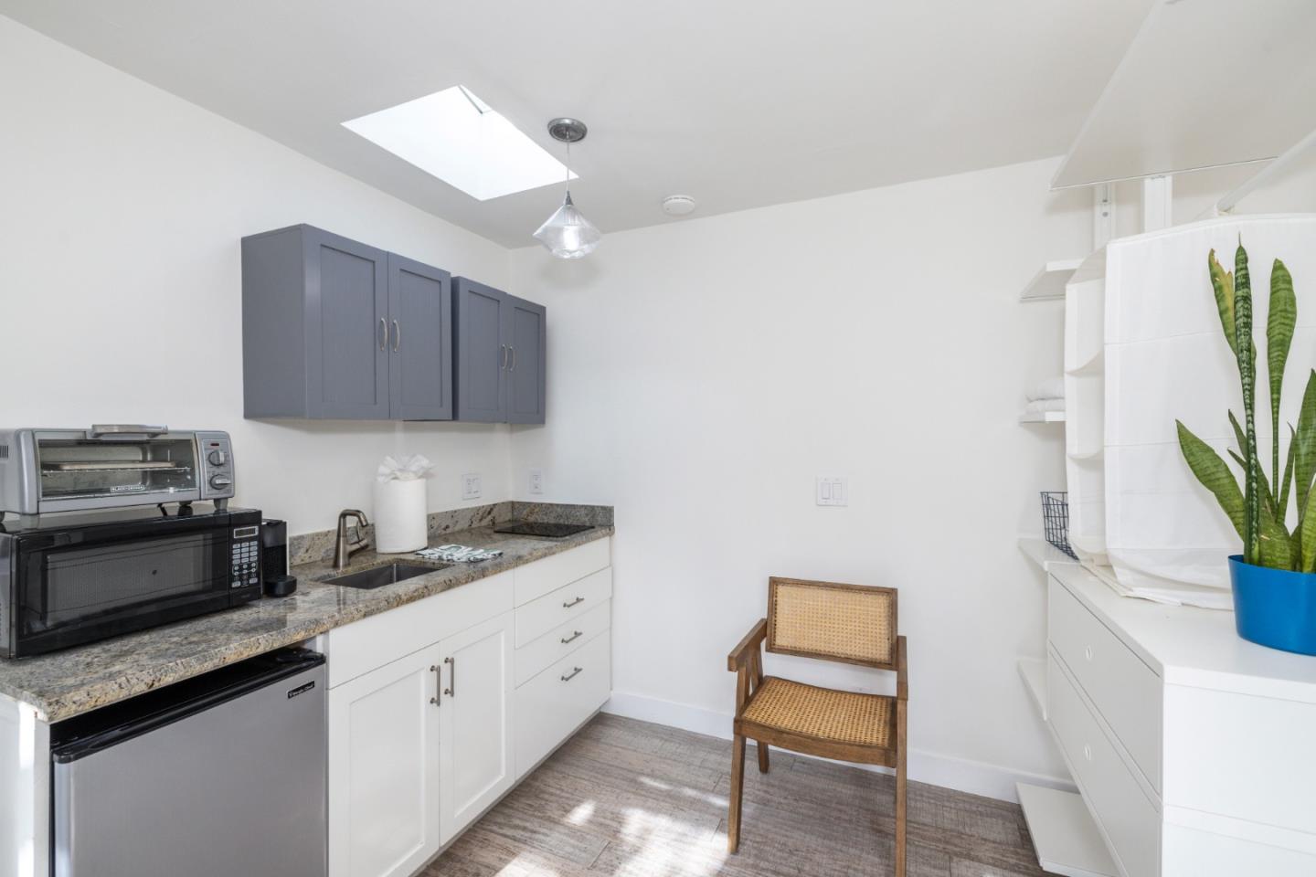 Detail Gallery Image 38 of 43 For 1111 Alma St, Palo Alto,  CA 94301 - 3 Beds | 2 Baths