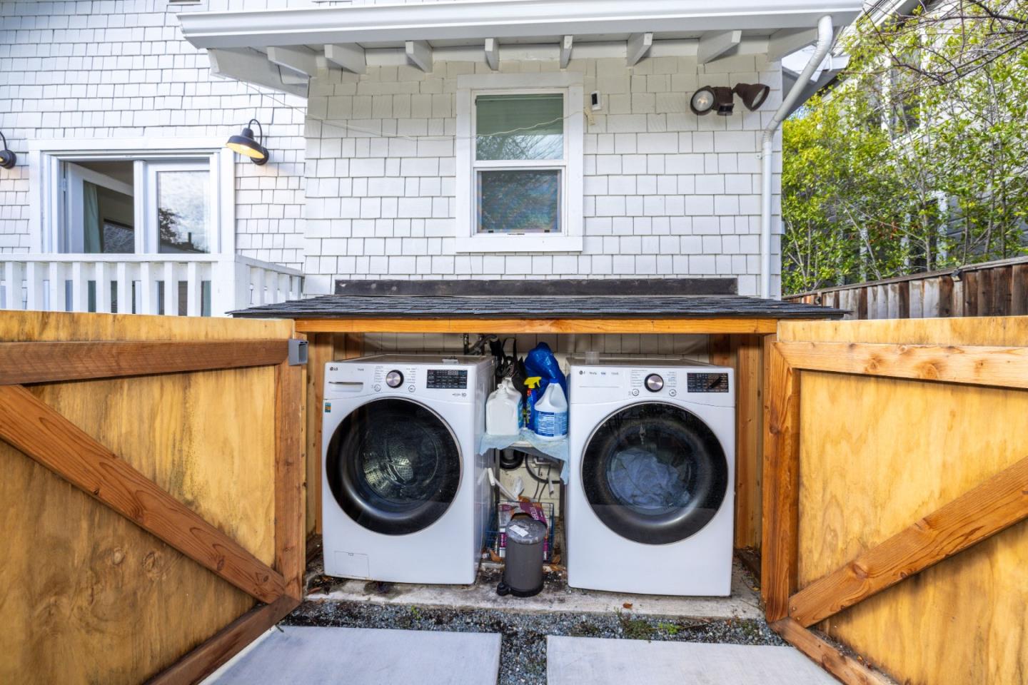 Detail Gallery Image 42 of 43 For 1111 Alma St, Palo Alto,  CA 94301 - 3 Beds | 2 Baths