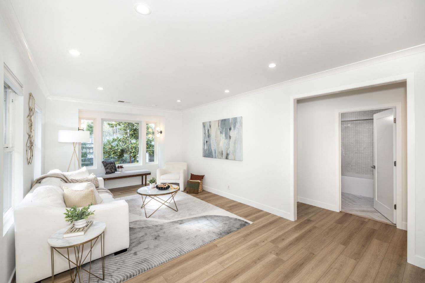 Detail Gallery Image 6 of 43 For 1111 Alma St, Palo Alto,  CA 94301 - 3 Beds | 2 Baths