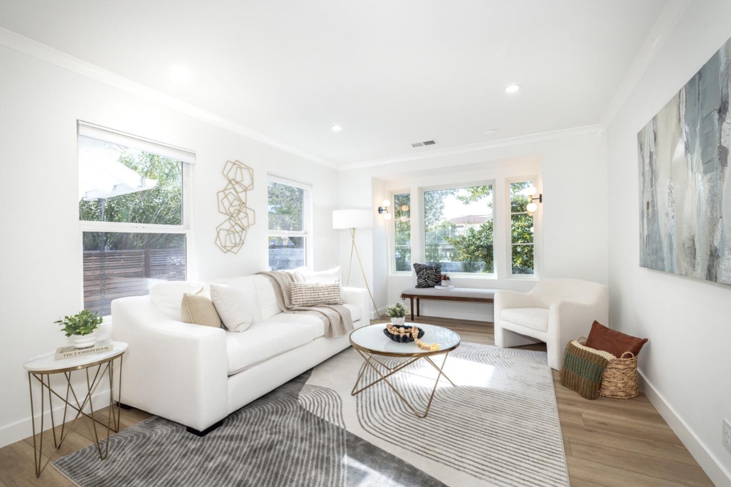 Detail Gallery Image 7 of 43 For 1111 Alma St, Palo Alto,  CA 94301 - 3 Beds | 2 Baths