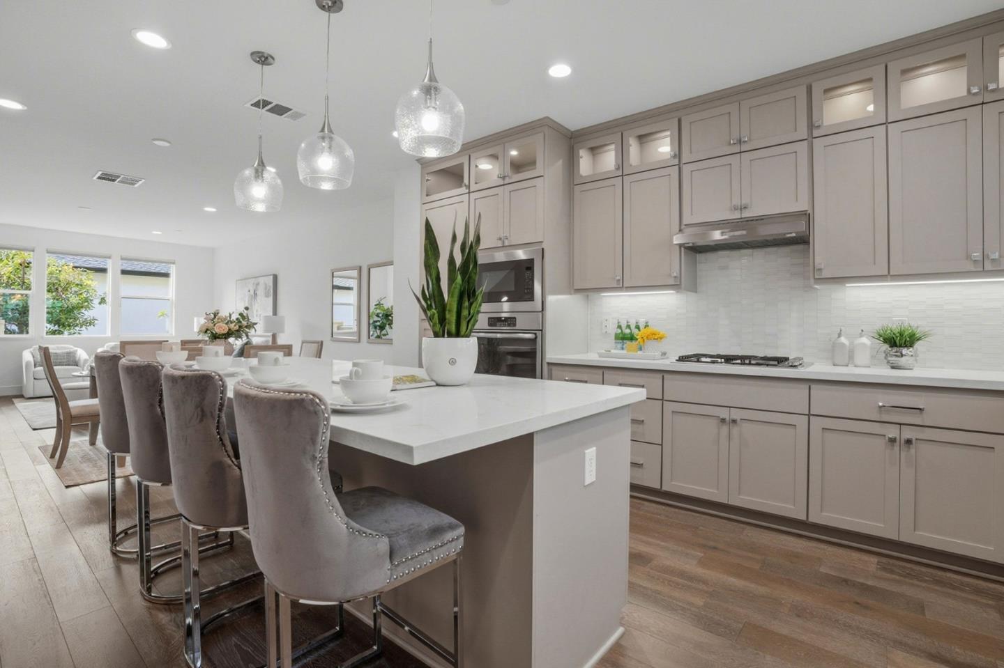 Photo #7: ML82036333 Listing: Photo #7