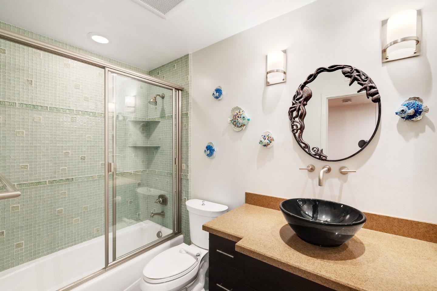 Detail Gallery Image 16 of 29 For 420 Esplanade #4,  Redondo Beach,  CA 90277 - 2 Beds | 2 Baths