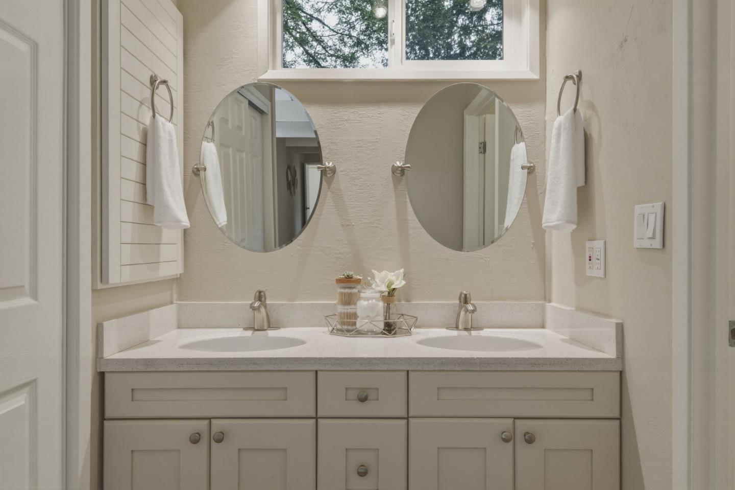 Detail Gallery Image 24 of 45 For 1135 Cedarwood Way, Redwood City,  CA 94061 - 3 Beds | 2 Baths