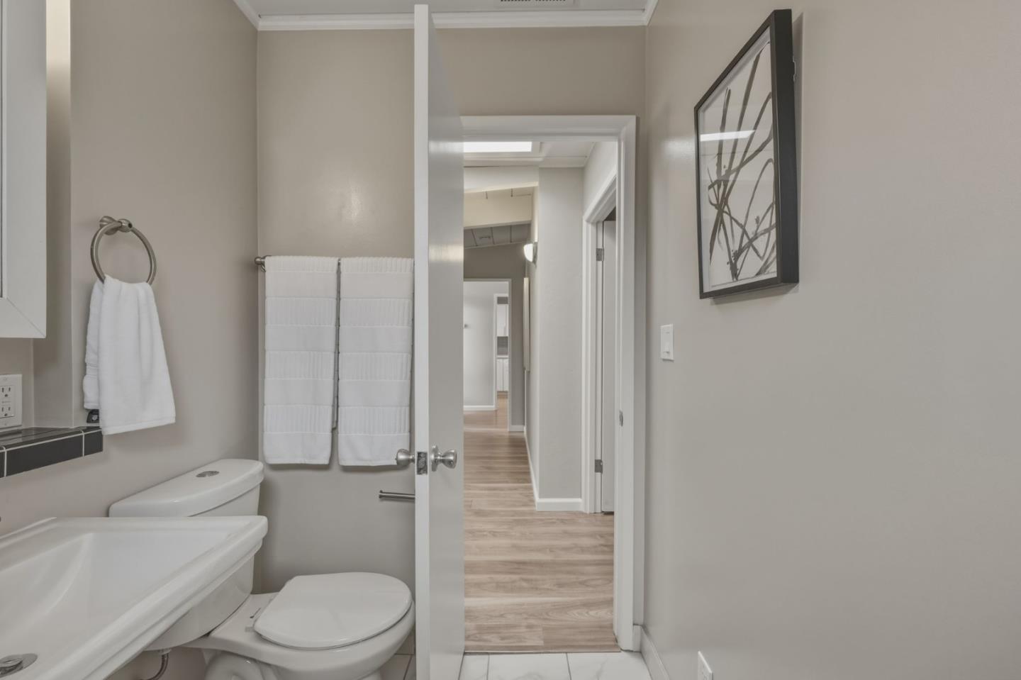 Detail Gallery Image 34 of 45 For 1135 Cedarwood Way, Redwood City,  CA 94061 - 3 Beds | 2 Baths