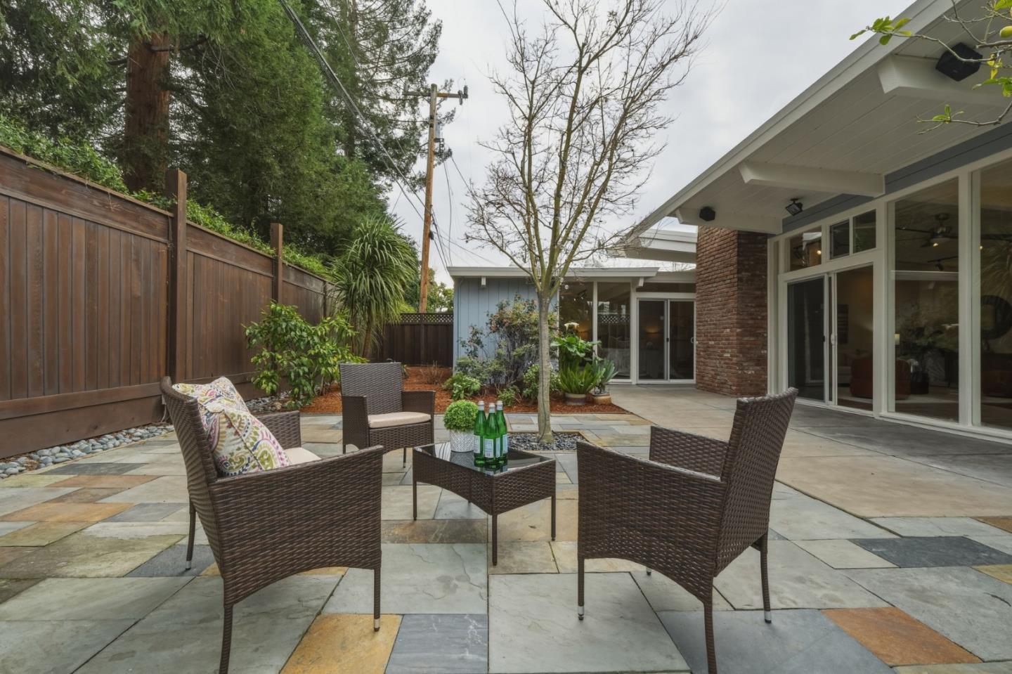 Detail Gallery Image 39 of 45 For 1135 Cedarwood Way, Redwood City,  CA 94061 - 3 Beds | 2 Baths