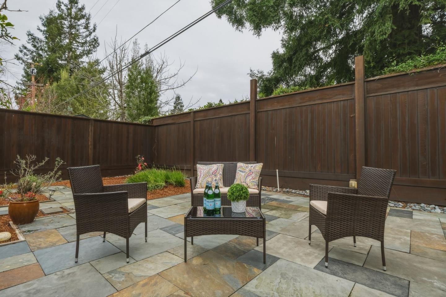 Detail Gallery Image 40 of 45 For 1135 Cedarwood Way, Redwood City,  CA 94061 - 3 Beds | 2 Baths