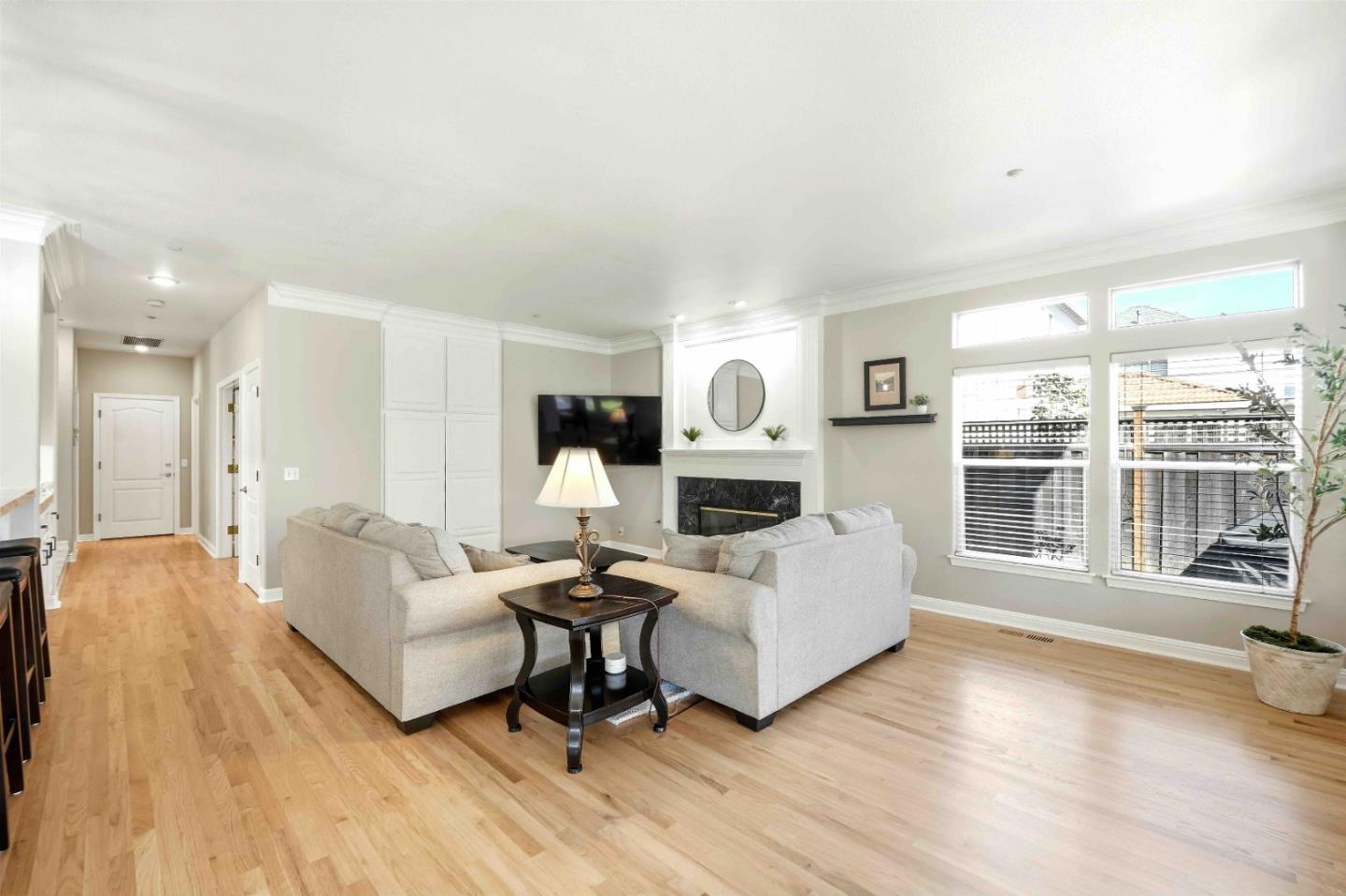 Detail Gallery Image 15 of 66 For 832 English Walnut Way, Morgan Hill,  CA 95037 - 5 Beds | 3 Baths