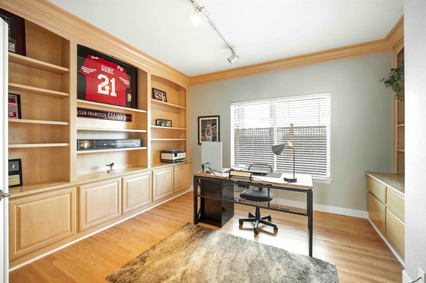 Detail Gallery Image 19 of 66 For 832 English Walnut Way, Morgan Hill,  CA 95037 - 5 Beds | 3 Baths