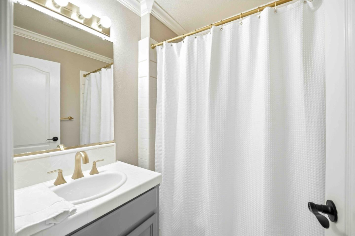 Detail Gallery Image 30 of 66 For 832 English Walnut Way, Morgan Hill,  CA 95037 - 5 Beds | 3 Baths