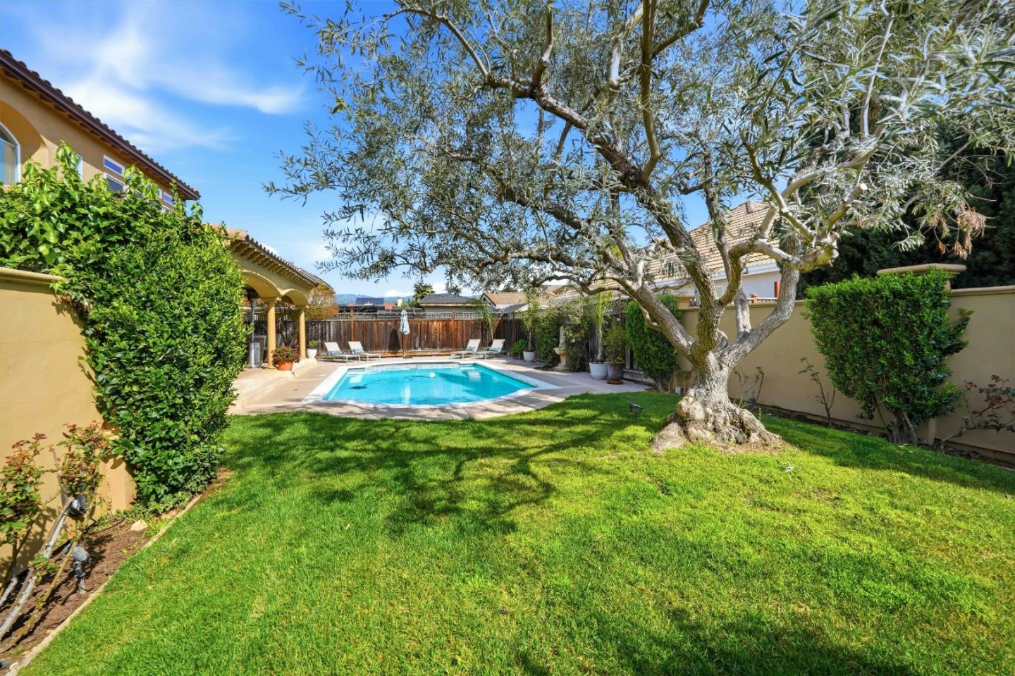 Detail Gallery Image 50 of 66 For 832 English Walnut Way, Morgan Hill,  CA 95037 - 5 Beds | 3 Baths