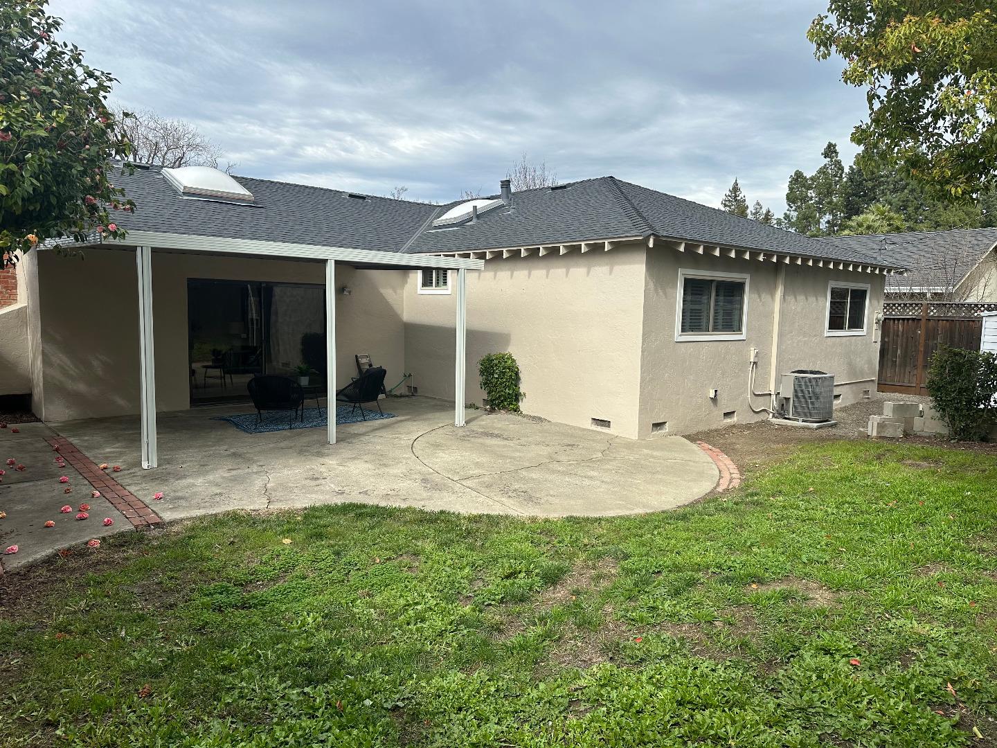 Detail Gallery Image 2 of 19 For 1518 Parkview Ave, San Jose,  CA 95130 - 3 Beds | 2 Baths